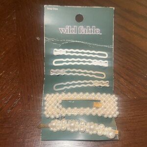 Wild Fable Pearl and White Hair Clip Set